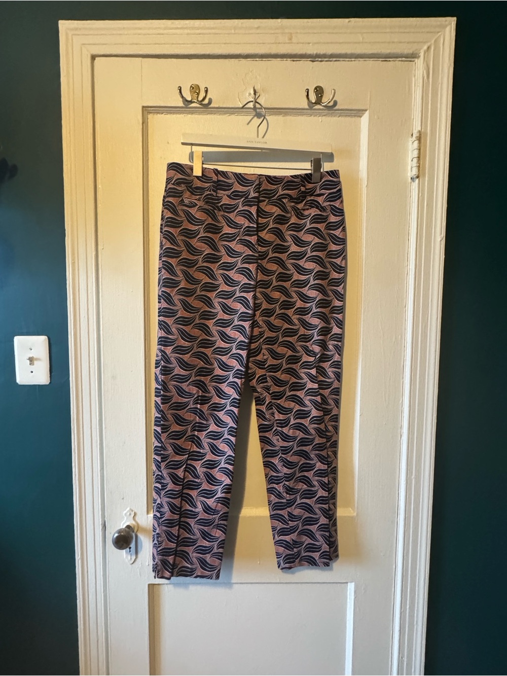 Ann Taylor Kate Fit Wave-Print Pants in Navy and Rust